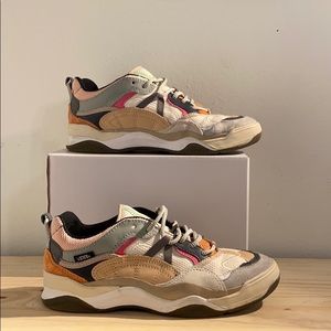 Vans Varix